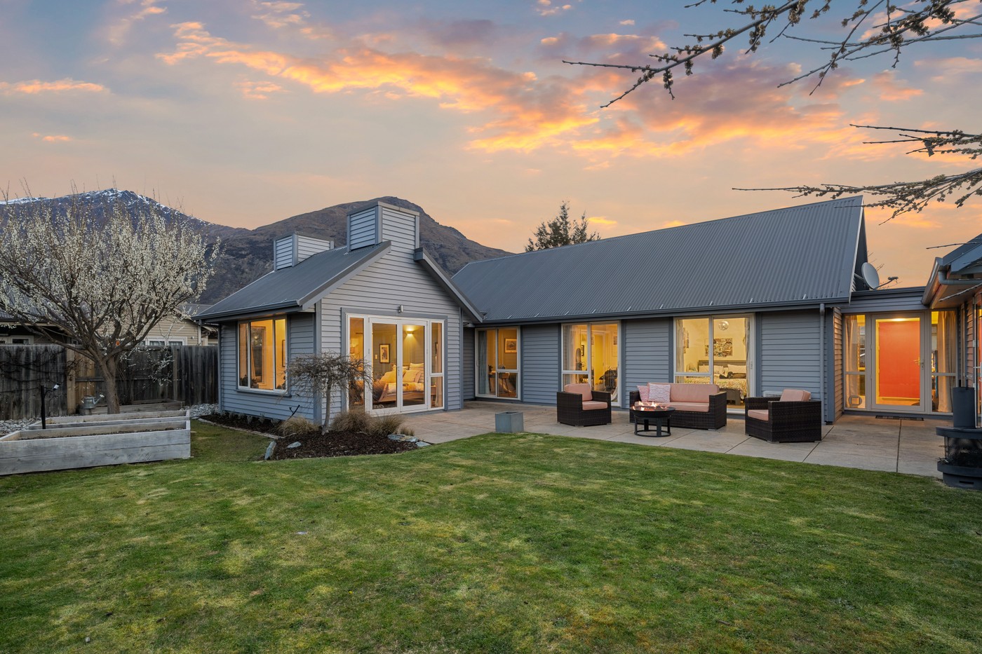Elegance & Exquisite Style in Lake Hayes Estate