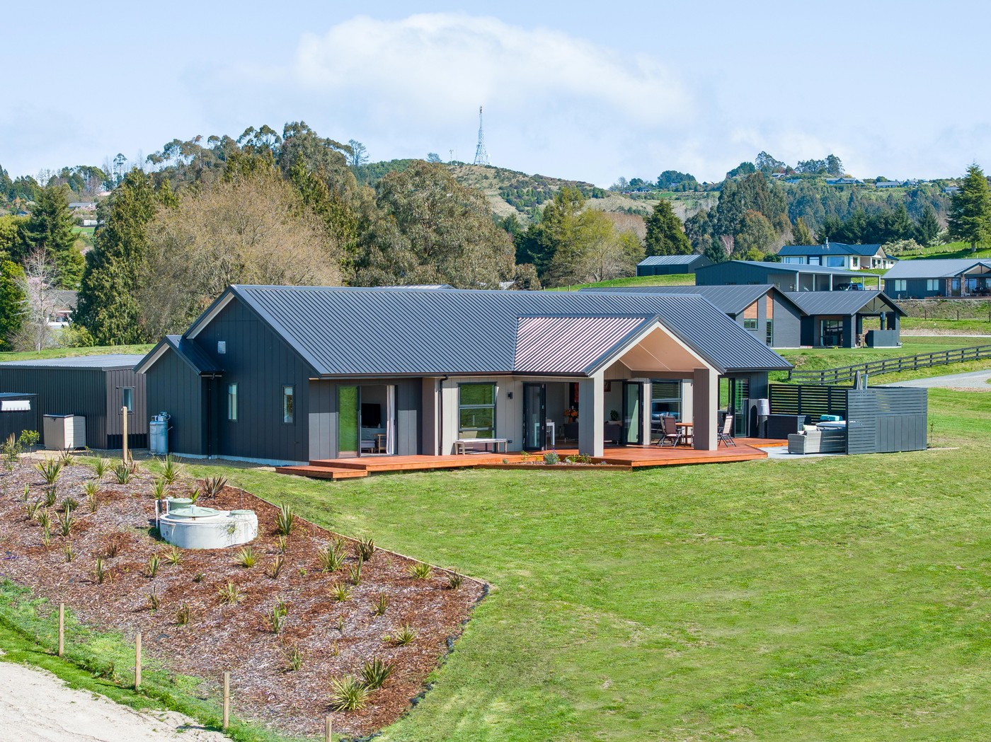 Modern Serenity in Acacia Bay