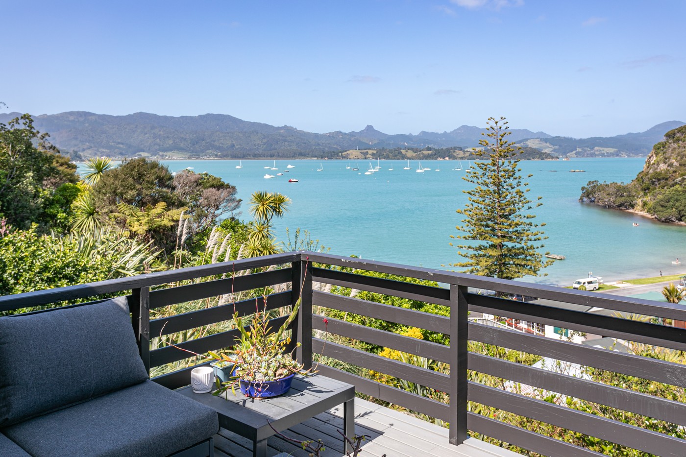 Set in the Crown of Wyuna Bay