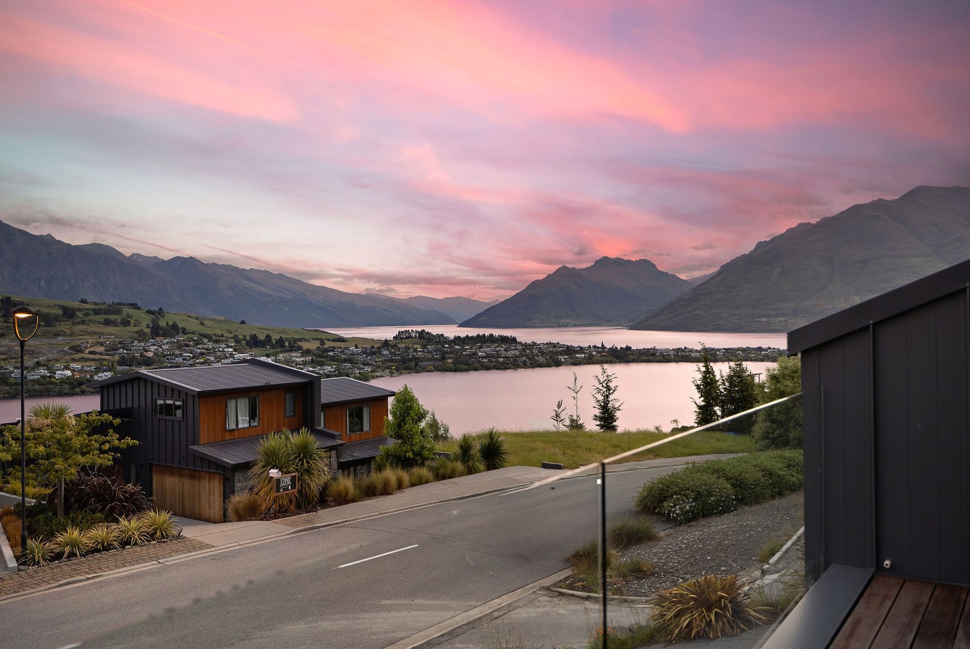 High-Yield Queenstown Hill Investment – $1,600 pw 